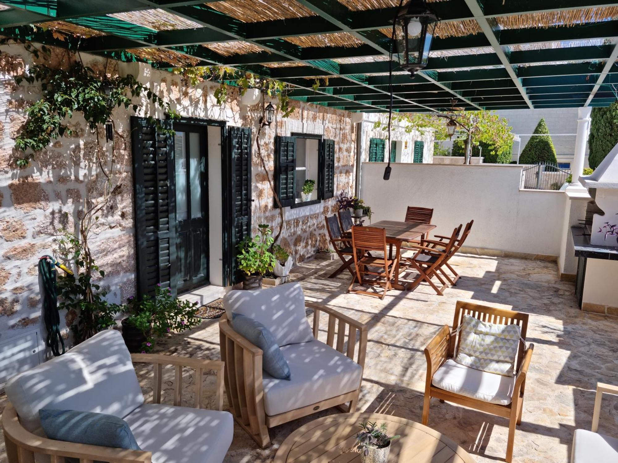 Bol: Feel The Traditional Stone And Wood House With Heated Swimming Pool - Marti Nyaraló *